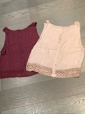 Button-Back Crochet-Hem Camisole Tank - Light Pink